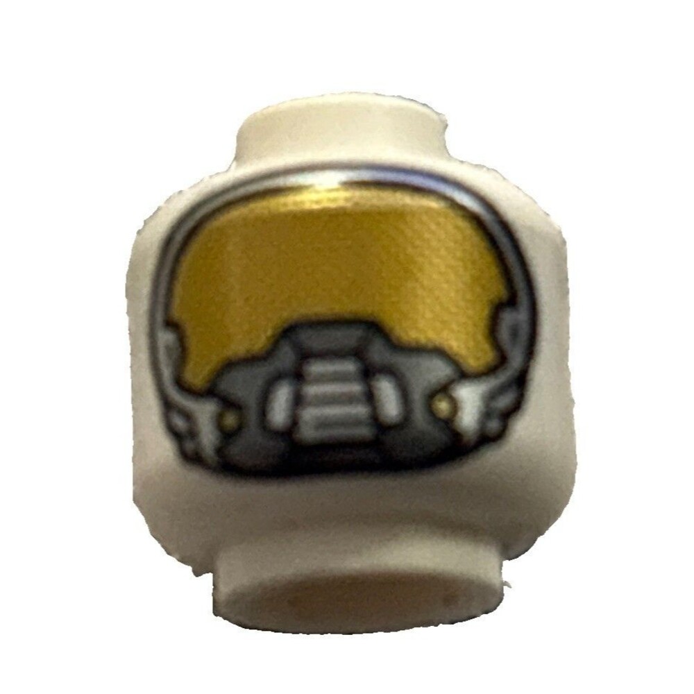 LEGO - Minifig, Head Space Mask w/ Gold Face Port Pattern (Space Batman) - White - Picture 3 of 3